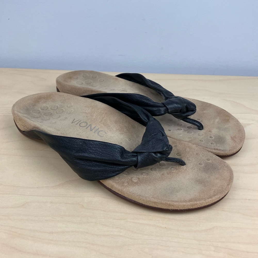 Vionic Women’s Size 7.0 Pippa Black Leather Thong Flip Flop Sandals